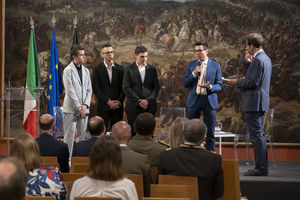 Federico e studenti Volta (1) Federico e studenti Volta (1)