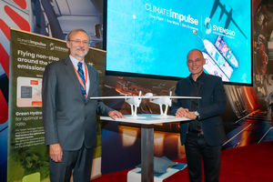 Bertrand Piccard and Marco Apostolo in Bollate, Italy (18 October)